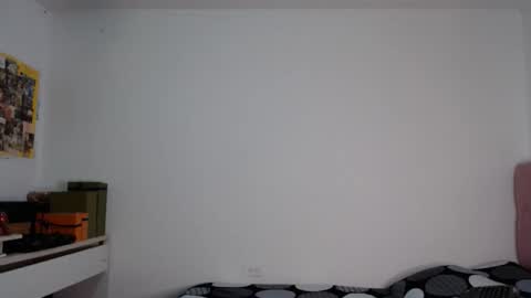 Snapshot of alia054 chatting on November 2025 12:55:01 PM Alia online show from November 2025 12:55:01 PM