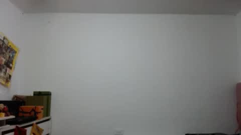 Snapshot of alia054 chatting on December 2025 12:03:02 PM Alia online show from December 2025 12:03:02 PM