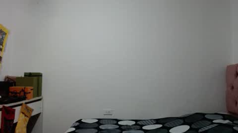 Snapshot of alia054 chatting on December 2025 12:03:02 PM Alia online show from December 2025 12:03:02 PM