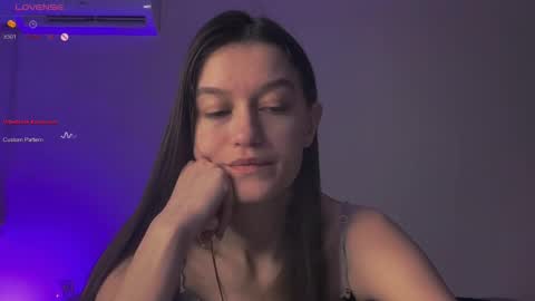 Snapshot of alice__grace_ chatting on February 2025 04:00:02 PM your Alice online show from February 2025 04:00:02 PM