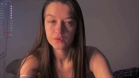 Snapshot of alice__grace_ chatting on March 2025 03:38:02 PM your Alice online show from March 2025 03:38:02 PM