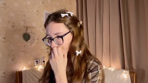 Hey Im Alice  online show from November 2025 10:07:02 PM