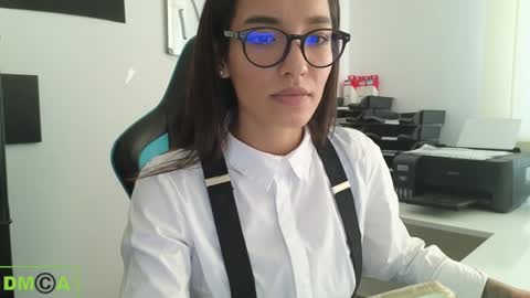 Snapshot of alice_bane chatting on January 2025 02:14:02 PM A R Y A T I A online show from January 2025 02:14:02 PM