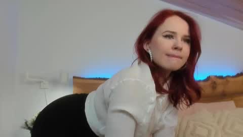 Alice.....Welcome to my room Lets get to know each other better and have an unforgettable time online show from February 2025 06:31:01 PM