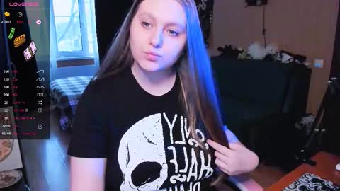 Alice 3 online show from November 2025 12:05:01 PM