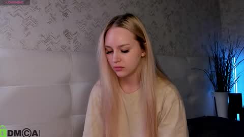 Alice online show from October 2025 10:53:02 PM