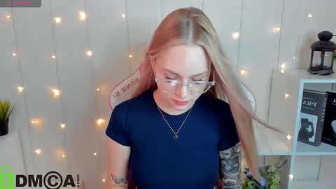 Alice online show from November 2025 10:18:02 PM