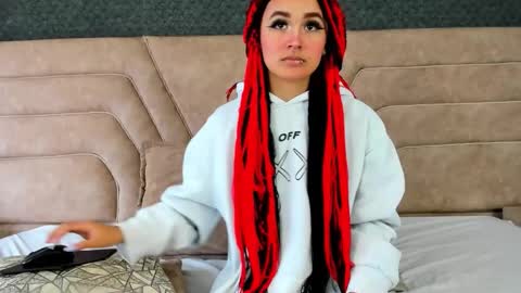 alice foxred online show from March 2026 01:44:01 PM