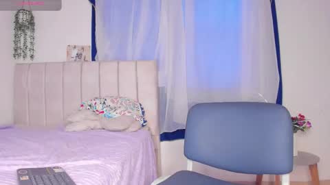 ALICE    Alice guzman online show from November 2025 06:52:02 PM