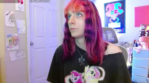 Alice Hatchette online show from May 2026 08:25:01 PM