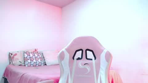 Snapshot of alice_jonson chatting on June 2026 05:28:01 PM Maria Join free Telegram and suscribe my OF online show from June 2026 05:28:01 PM