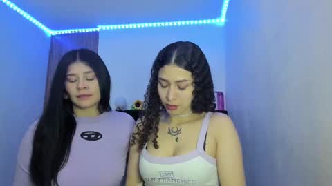 Snapshot of alice_martinez_ chatting on February 2025 08:11:01 PM alice and amber online show from February 2025 08:11:01 PM