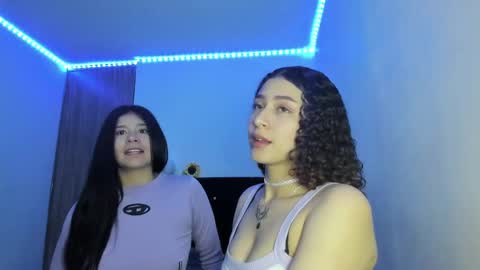 Snapshot of alice_martinez_ chatting on February 2025 11:15:02 PM alice and amber online show from February 2025 11:15:02 PM