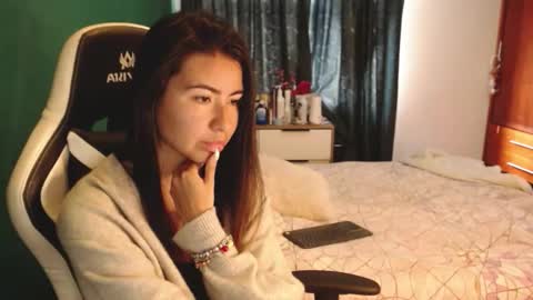 Alice online show from December 2025 07:43:02 PM