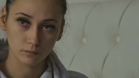 AliceMunro online show from November 2025 07:23:02 PM