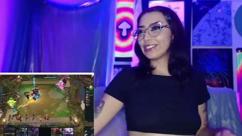      online show from January 2025 02:15:01 AM