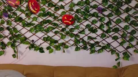 alice_rous21 online show from October 2025 02:53:01 PM