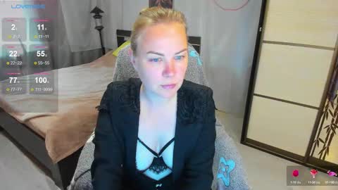 Snapshot of alice_sex_intellect chatting on September 2025 09:20:01 AM Alice online show from September 2025 09:20:01 AM