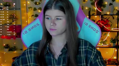 Snapshot of alice_tails chatting on November 2025 10:30:02 PM Alice online show from November 2025 10:30:02 PM