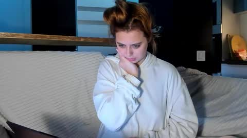 Alice online show from November 2025 04:18:02 PM