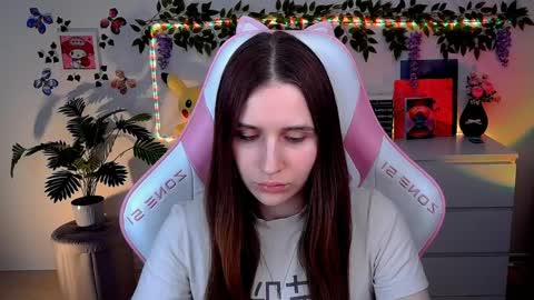 alicecharmy online show from April 2026 03:43:01 PM