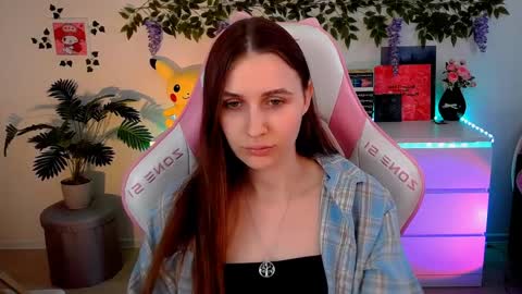 alicecharmy online show from April 2026 02:22:01 PM