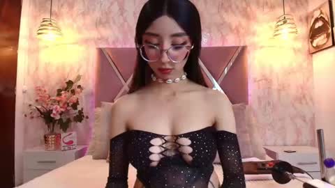 Snapshot of alicee1_ chatting on September 2025 06:33:02 PM Aliice online show from September 2025 06:33:02 PM