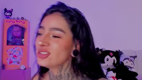 Alice  online show from November 2025 05:24:02 PM