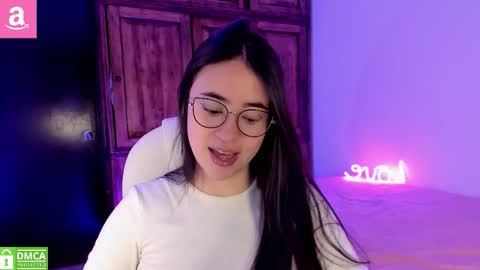 Snapshot of alicee_2 chatting on November 2025 10:20:01 AM Aliceee .. 97YP9VWGZHrefnav wishlist lists 1 online show from November 2025 10:20:01 AM