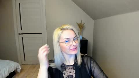 Snapshot of alicee__grace chatting on February 2025 07:27:02 PM Alicee online show from February 2025 07:27:02 PM