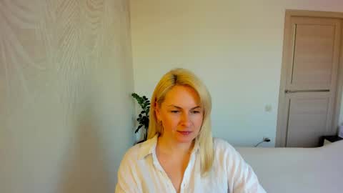 Alicee online show from March 2026 12:33:01 PM