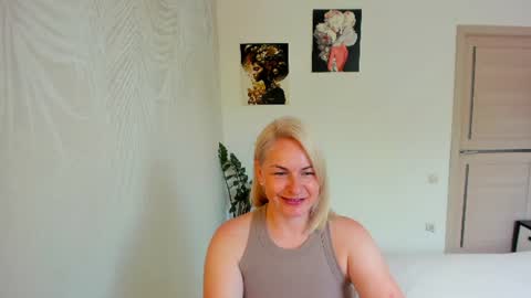 Snapshot of alicee__grace chatting on July 2026 09:26:01 AM Alicee online show from July 2026 09:26:01 AM