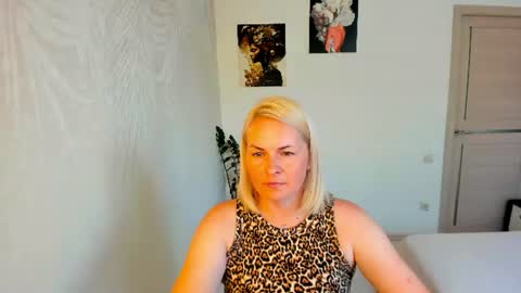 Snapshot of alicee__grace chatting on July 2026 09:17:01 AM Alicee online show from July 2026 09:17:01 AM
