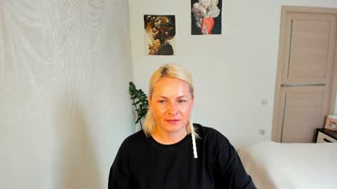 Snapshot of alicee__grace chatting on July 2026 09:27:01 AM Alicee online show from July 2026 09:27:01 AM