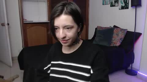 alicee_logan_ online show from November 2025 02:22:02 AM
