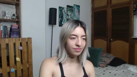Snapshot of alicee_logan_ chatting on July 2026 02:18:01 AM alicee_logan_ online show from July 2026 02:18:01 AM