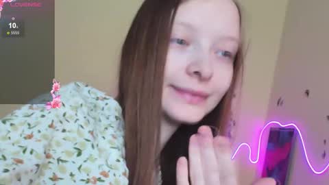 Alie online show from October 2025 03:36:02 AM