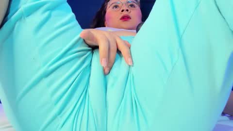 Snapshot of alicehott_05 chatting on February 2026 03:28:02 AM alicehott_05 online show from February 2026 03:28:02 AM