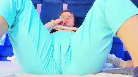 Snapshot of alicehott_05 chatting on March 2026 05:20:02 AM alicehott_05 online show from March 2026 05:20:02 AM