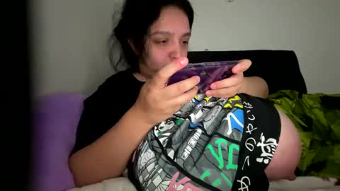 Snapshot of aliceinboobieland chatting on December 2024 10:17:02 AM Aliceinboobieland online show from December 2024 10:17:02 AM