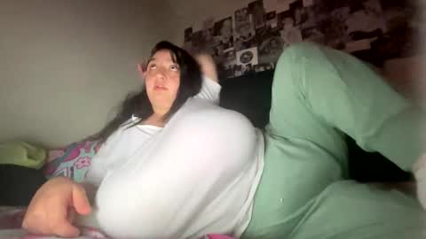 Snapshot of aliceinboobieland chatting on October 2025 03:07:01 AM Aliceinboobieland online show from October 2025 03:07:01 AM