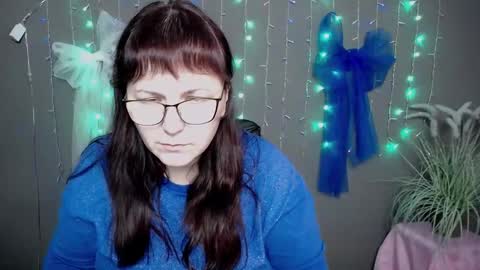 Snapshot of aliceinks chatting on November 2025 07:19:02 AM AliceInks online show from November 2025 07:19:02 AM