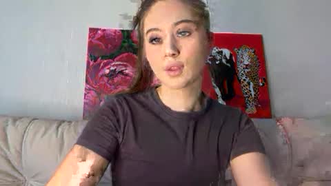 Snapshot of aliceinlustland chatting on May 2026 12:34:02 PM aliceinlustland online show from May 2026 12:34:02 PM