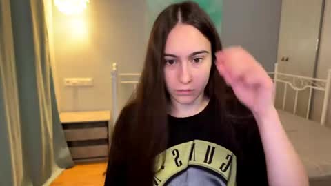 alicekollt online show from July 2026 02:18:01 AM