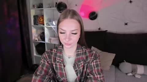 Alice online show from October 2025 04:36:01 AM