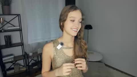 Serena online show from November 2025 07:42:02 AM