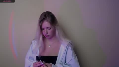 Alice online show from September 2025 12:30:01 PM