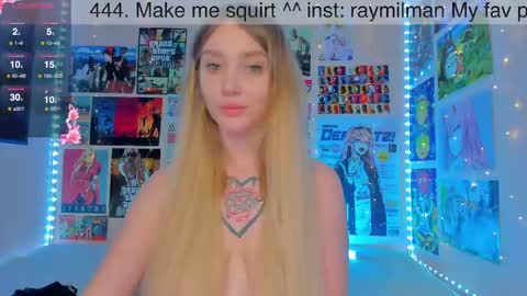 Snapshot of alicemilman chatting on December 2024 02:43:02 PM Alice online show from December 2024 02:43:02 PM