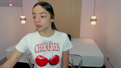 AliceRoss online show from April 2026 09:42:02 PM