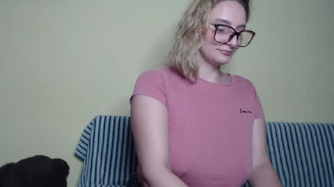 Alice online show from February 2025 10:19:01 PM